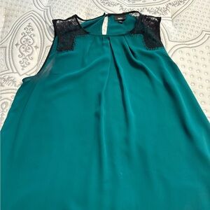Isaac Mizrahi Green Sleeveless Relaxed Blouse